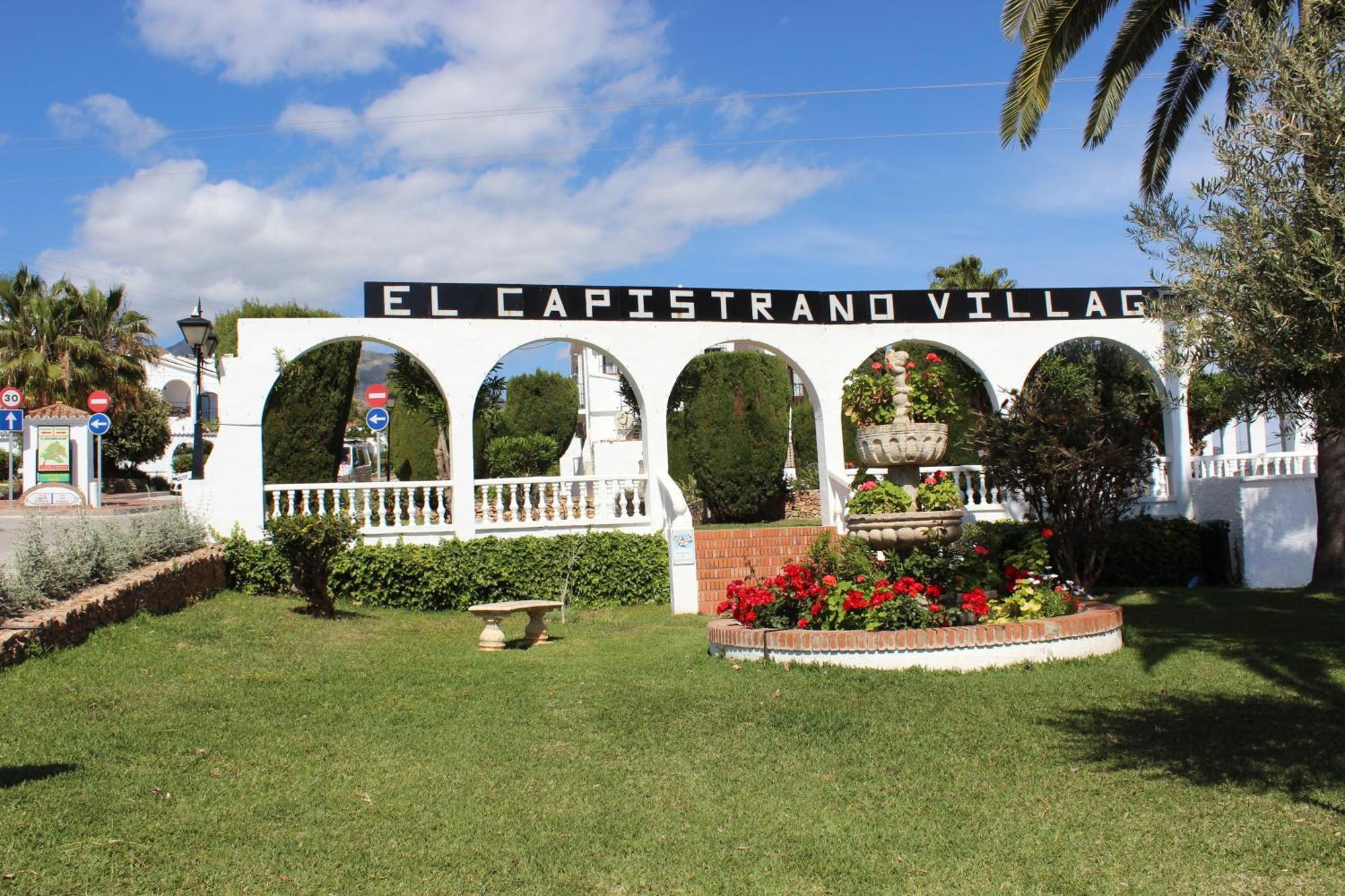 Apartamento Capistrano Village Nerja Extérieur photo